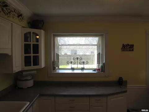 222 Lamar Dr, Salem, IL 62881 photo 17