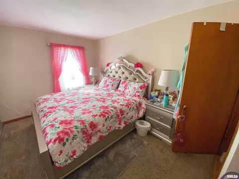 844 W 6th St, Flora, IL 62839 photo 30