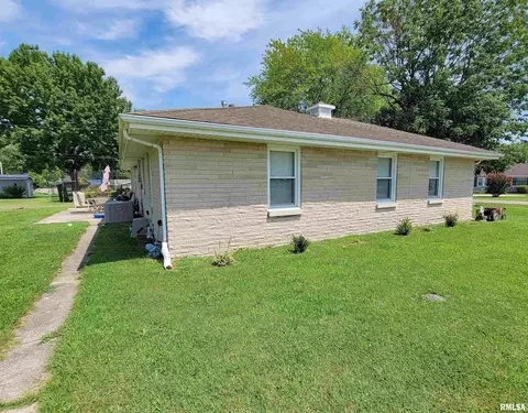 844 W 6th St, Flora, IL 62839 photo 47