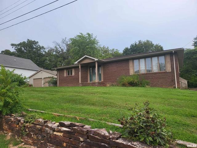 2500 1st St, Eldorado, IL 62930