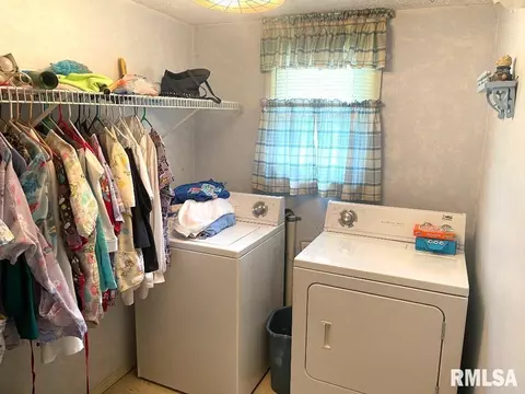 639 E 11th St, Centralia, IL 62801 photo 11