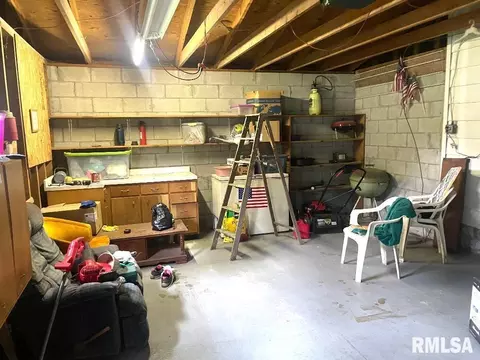 639 E 11th St, Centralia, IL 62801 photo 12