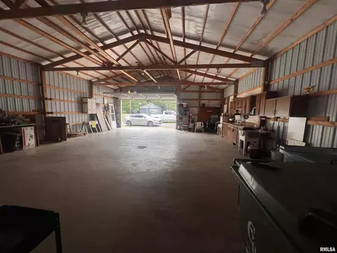 708 S State St, Christopher, IL 62822 photo 24