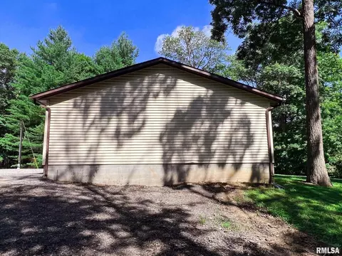 701 Deerpath Rd, Iuka, IL 62849 photo 13