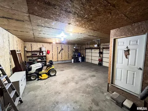 701 Deerpath Rd, Iuka, IL 62849 photo 21