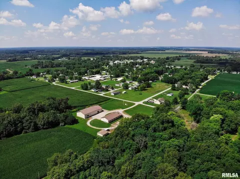 701 Deerpath Rd, Iuka, IL 62849 photo 4
