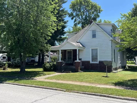 1107 W Cherry St, Marion, IL 62959 photo 2