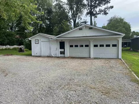 1107 W Cherry St, Marion, IL 62959 photo 9