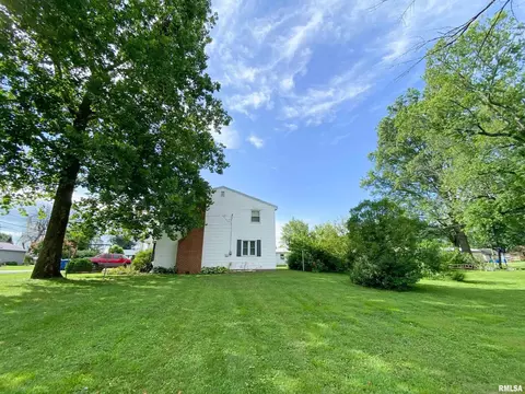 151 Willow St, Flora, IL 62839 photo 8
