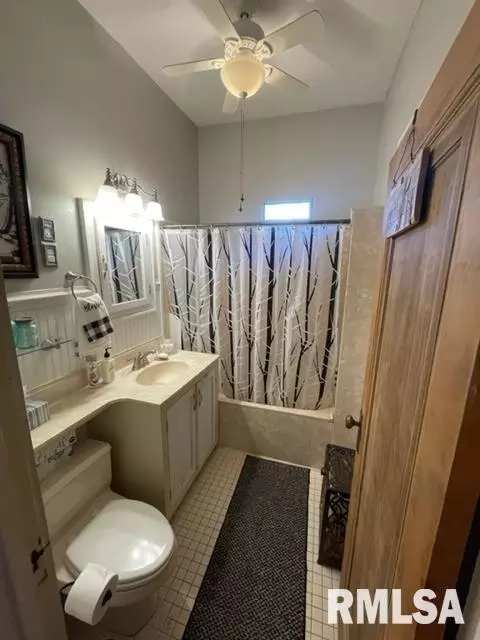 613 S Main St, Anna, IL 62906 photo 14