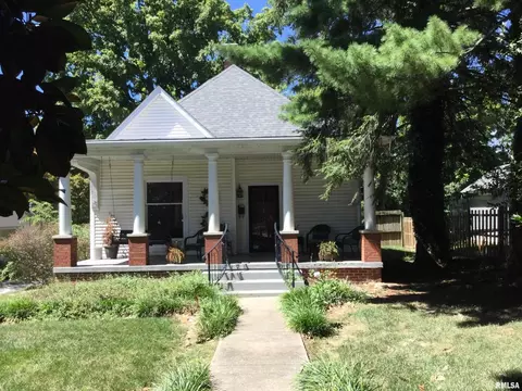 613 S Main St, Anna, IL 62906 photo 2