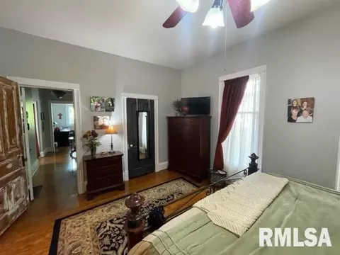 613 S Main St, Anna, IL 62906 photo 11