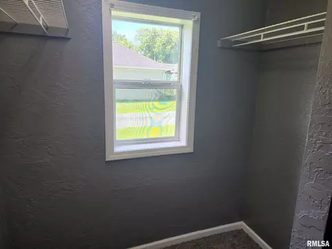 711 S Thomas St, Christopher, IL 62822 photo 21