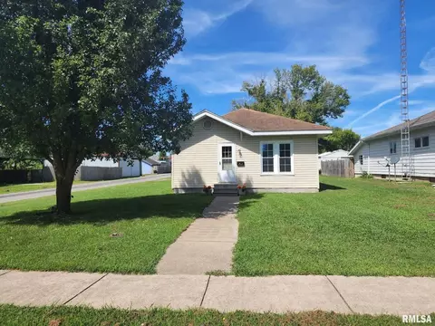 711 S Thomas St, Christopher, IL 62822 photo 24