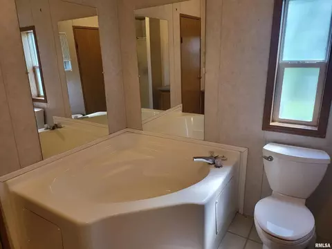 1609 Smith St, Eldorado, IL 62930 photo 22