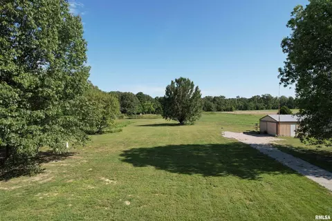 9912 Homestead Rd, Dix, IL 62830 photo 1