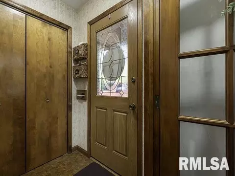 207 S 7th St, Herrin, IL 62948 photo 12