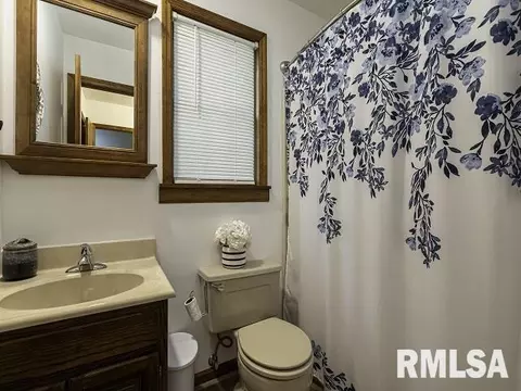 207 S 7th St, Herrin, IL 62948 photo 27