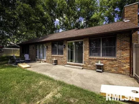 207 S 7th St, Herrin, IL 62948 photo 6