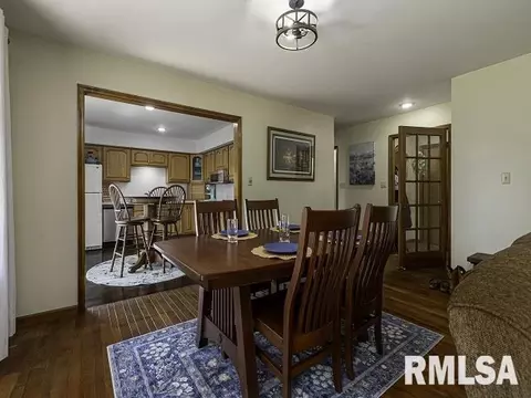 207 S 7th St, Herrin, IL 62948 photo 15