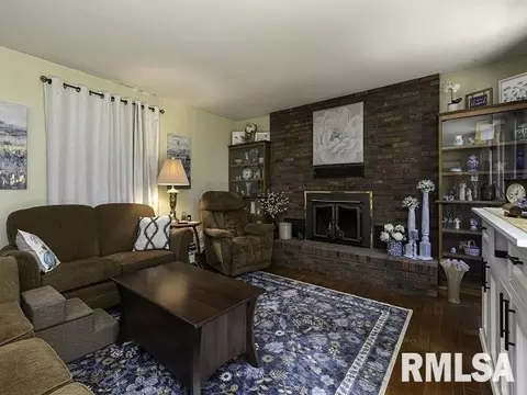 207 S 7th St, Herrin, IL 62948 photo 13
