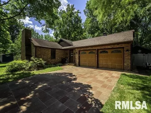 207 S 7th St, Herrin, IL 62948 photo 1