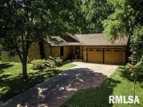 207 S 7th St, Herrin, IL 62948 photo 3