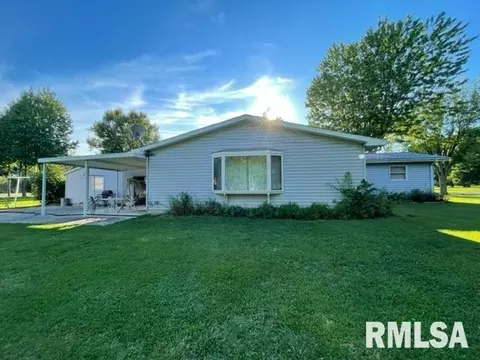 612 W Ray St, Christopher, IL 62822 photo 7