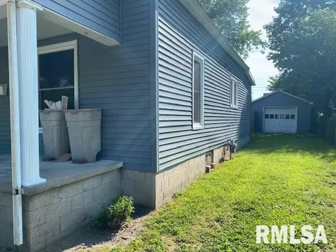 412 N 12th St, Herrin, IL 62948 photo 5