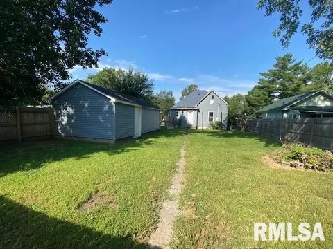 412 N 12th St, Herrin, IL 62948 photo 3