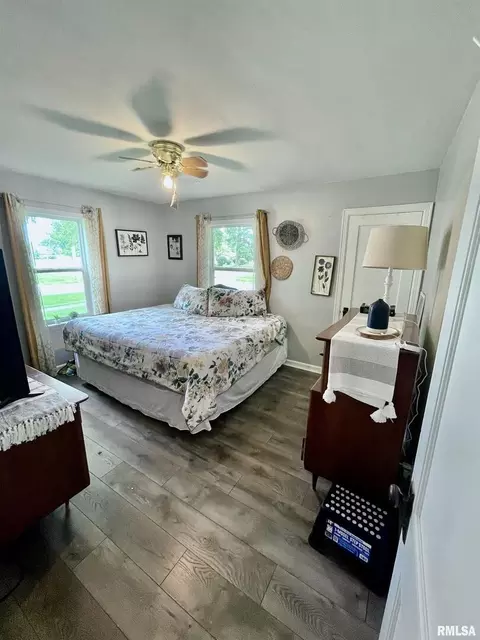 803 N Mill St, Flora, IL 62839 photo 35