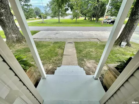 803 N Mill St, Flora, IL 62839 photo 49
