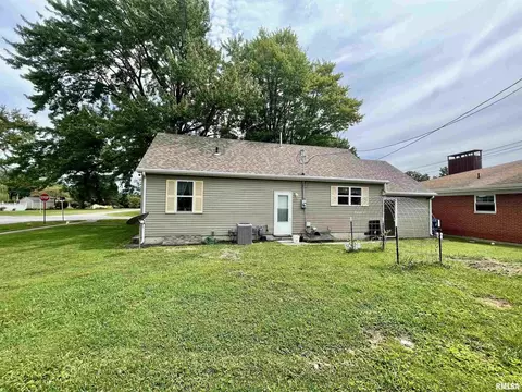 803 N Mill St, Flora, IL 62839 photo 46