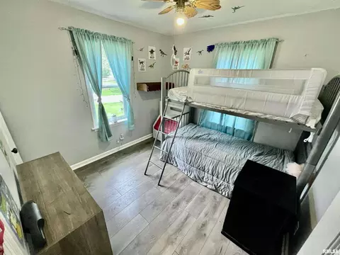 803 N Mill St, Flora, IL 62839 photo 39
