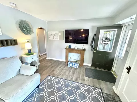 803 N Mill St, Flora, IL 62839 photo 26