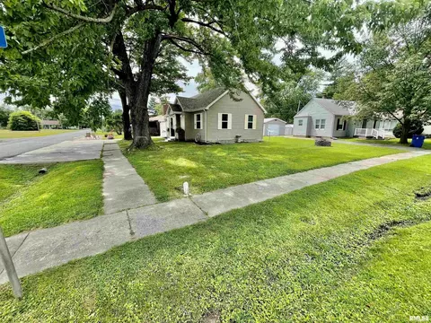 803 N Mill St, Flora, IL 62839 photo 43