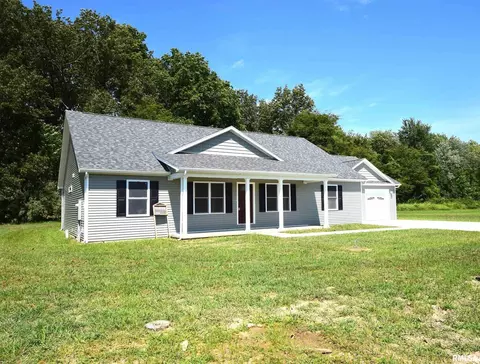 301 Eric Dr, Herrin, IL 62948 photo 3