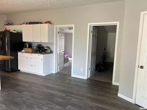 311 W 1st St, Ewing, IL 62836 photo 10