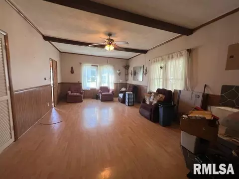 708 E 11th St, Centralia, IL 62801 photo 5