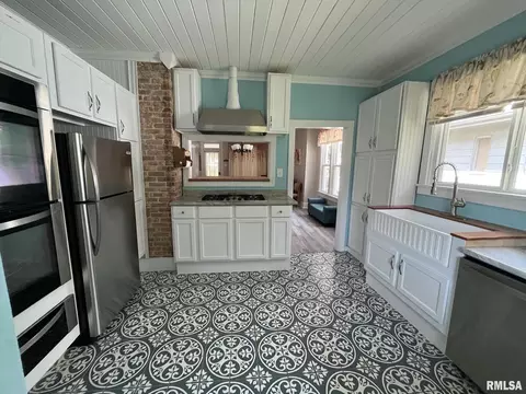 119 S Beech St, Centralia, IL 62801 photo 14