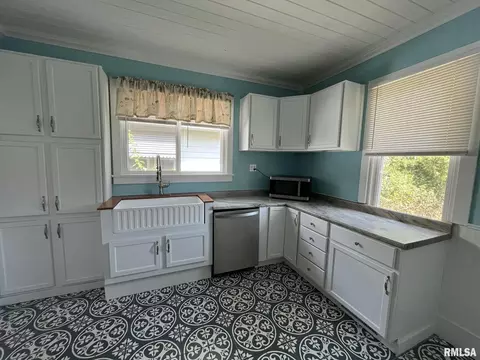 119 S Beech St, Centralia, IL 62801 photo 16