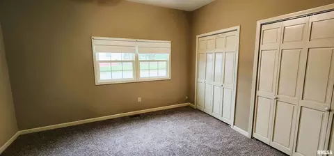 501 S Victor St, Christopher, IL 62822 photo 18