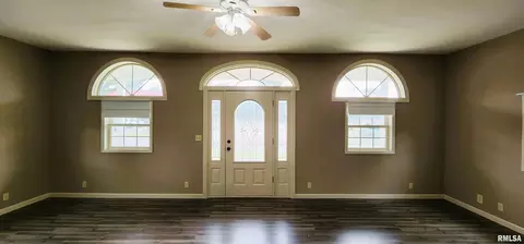 501 S Victor St, Christopher, IL 62822 photo 10