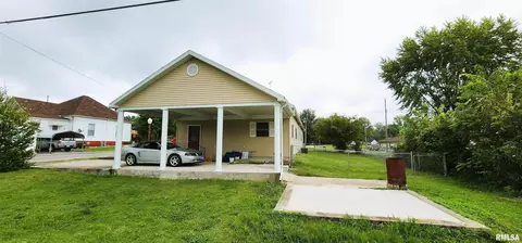 501 S Victor St, Christopher, IL 62822 photo 7