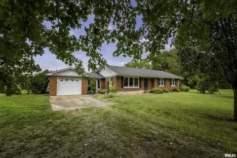 9092 Old Route 13, Marion, IL 62959 photo 3
