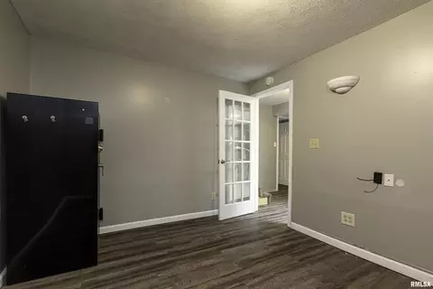 905 E Clark Trl, Herrin, IL 62948 photo 24