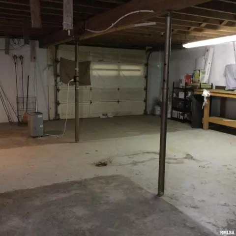 701 W Spring St, Anna, IL 62906 photo 23