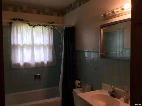 701 W Spring St, Anna, IL 62906 photo 26