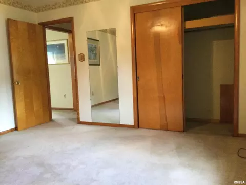 701 W Spring St, Anna, IL 62906 photo 11