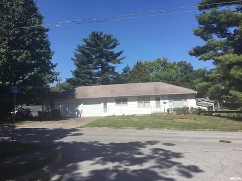 701 W Spring St, Anna, IL 62906 photo 3